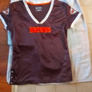 Genuine NFL browns women's t-shirt made out of jersey material